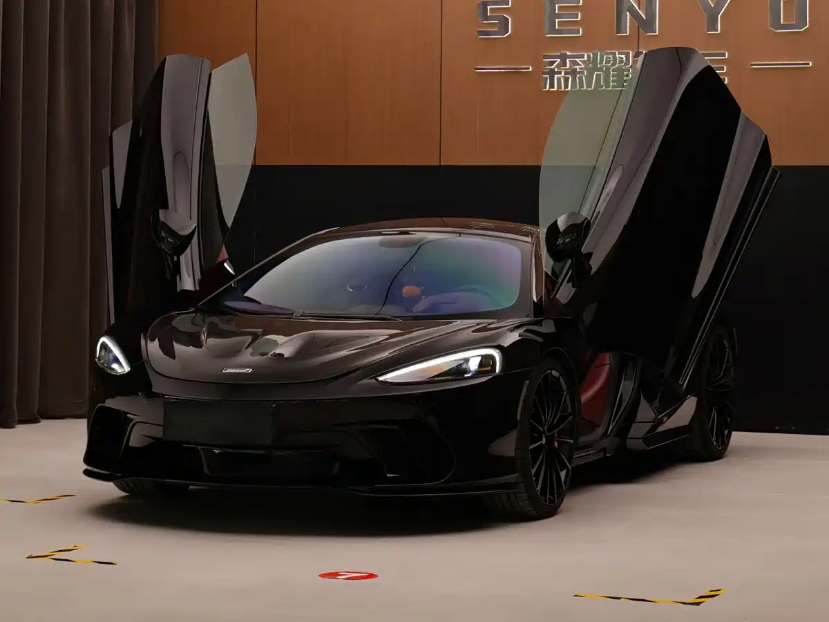 McLaren GT, 2022 год
