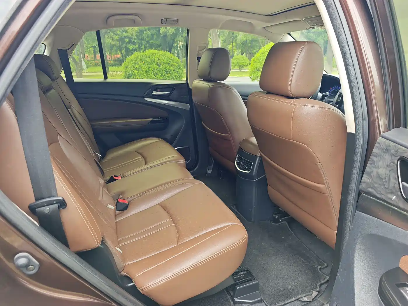 BYD S7 2016 2016 2.0T Automatic Premium Model