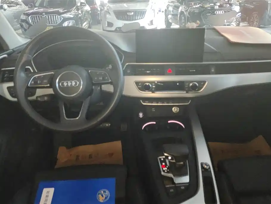 Audi A4L 2020 40 TFSI Luxury Dynamic фото 12