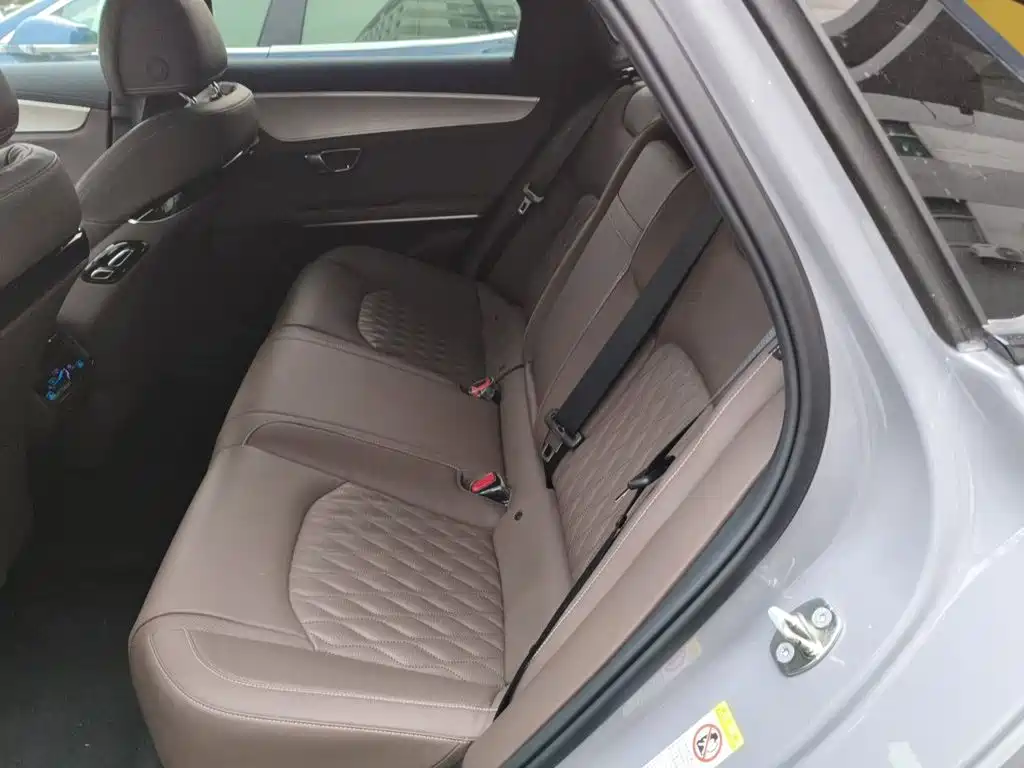 BYD Han 2025 2025 DM-i Smart Driving Edition 125KM LiDAR Flagship