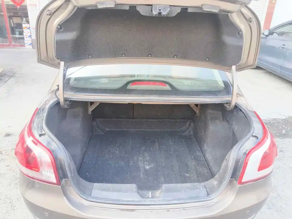 Baojun 630 2014 2012 1.5L DVVT Manual Elite Model