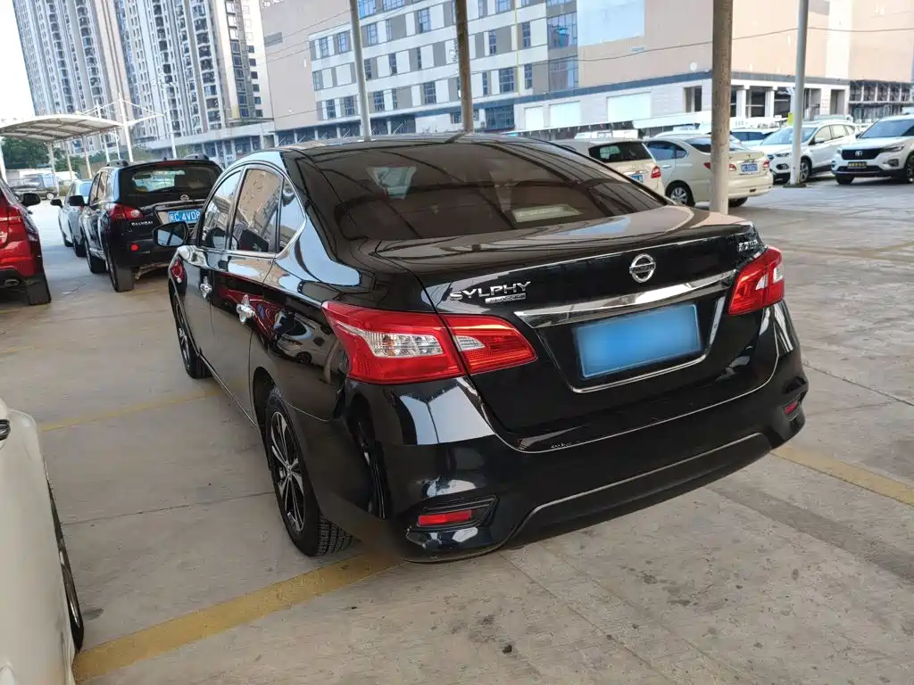 Фото 5 - Nissan Sylphy