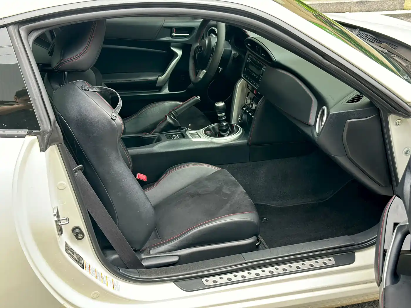 Subaru BRZ 2017 2.0i Manual type-RS Edition фото 6