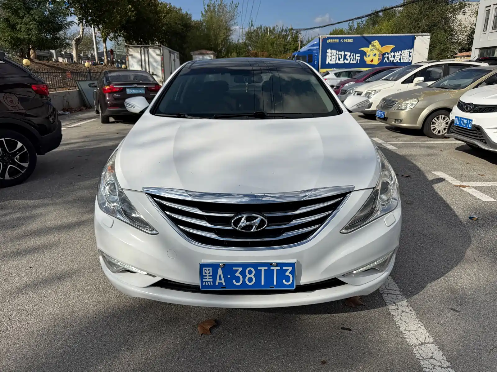 صورة 2 - Hyundai Sonata