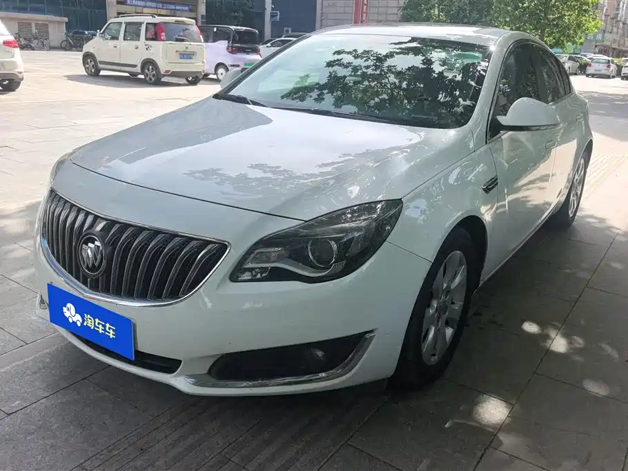 Buick Regal 2015 2.0L Leading Fashion Model