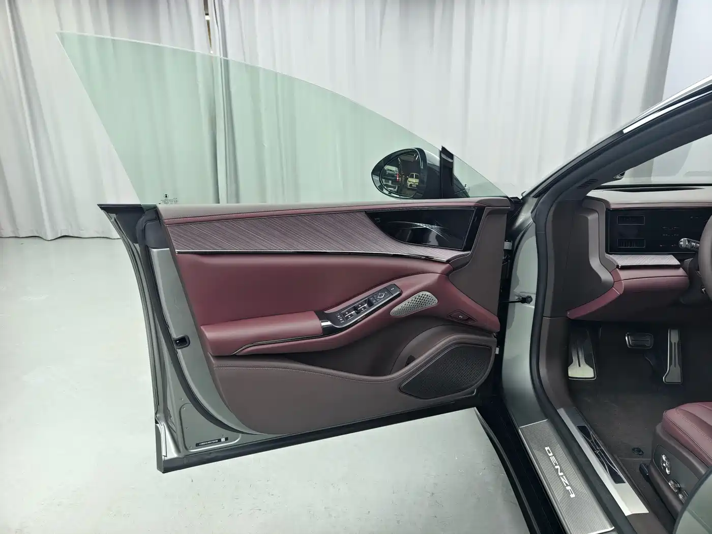Denza Z9GT 2026 2024 Model 1100 AWD Max Edition