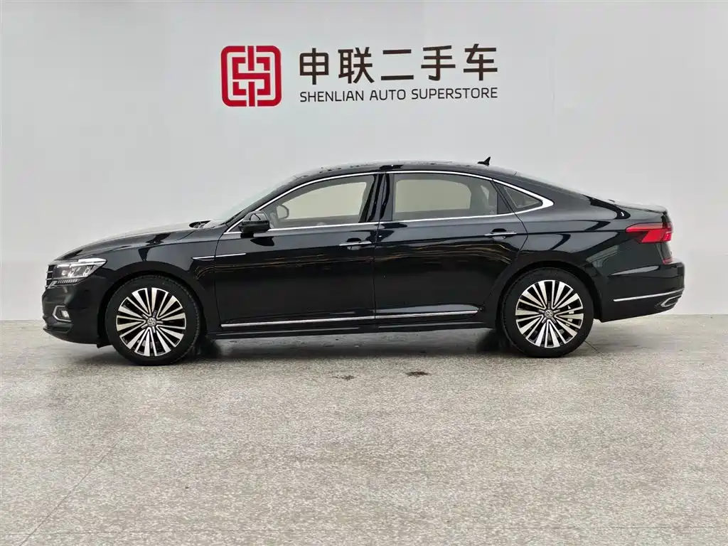 Volkswagen Passat 2020 330TSI Luxury Edition China VI фото 16