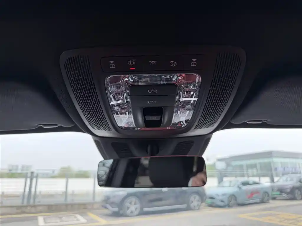 MERCEDES-BENZ GLB AMG