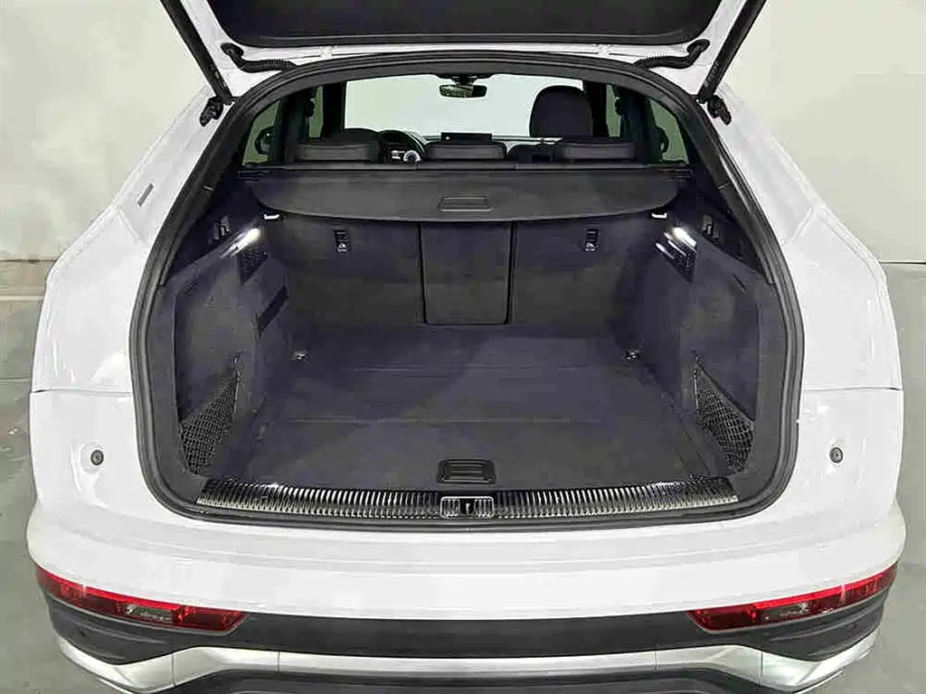 Audi Q5L Sportback 2021 40 TFSI Fashion фото 6