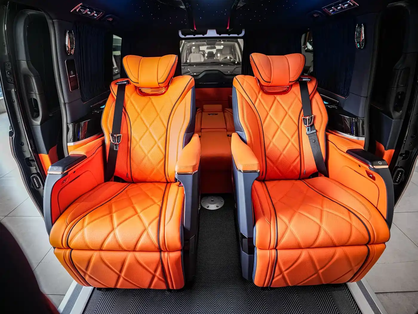 Mercedes-Benz Vito 2026 2024 2.0T Business 7-Seater