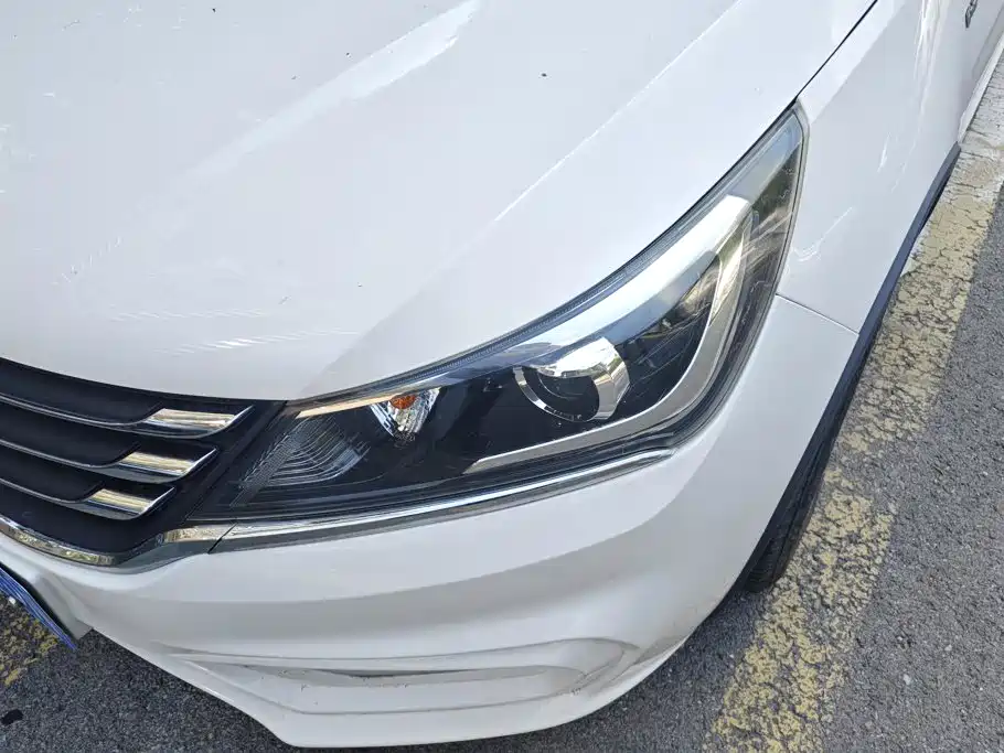Baojun 310W 2019 2017 1.5L Manual Fashion China VI