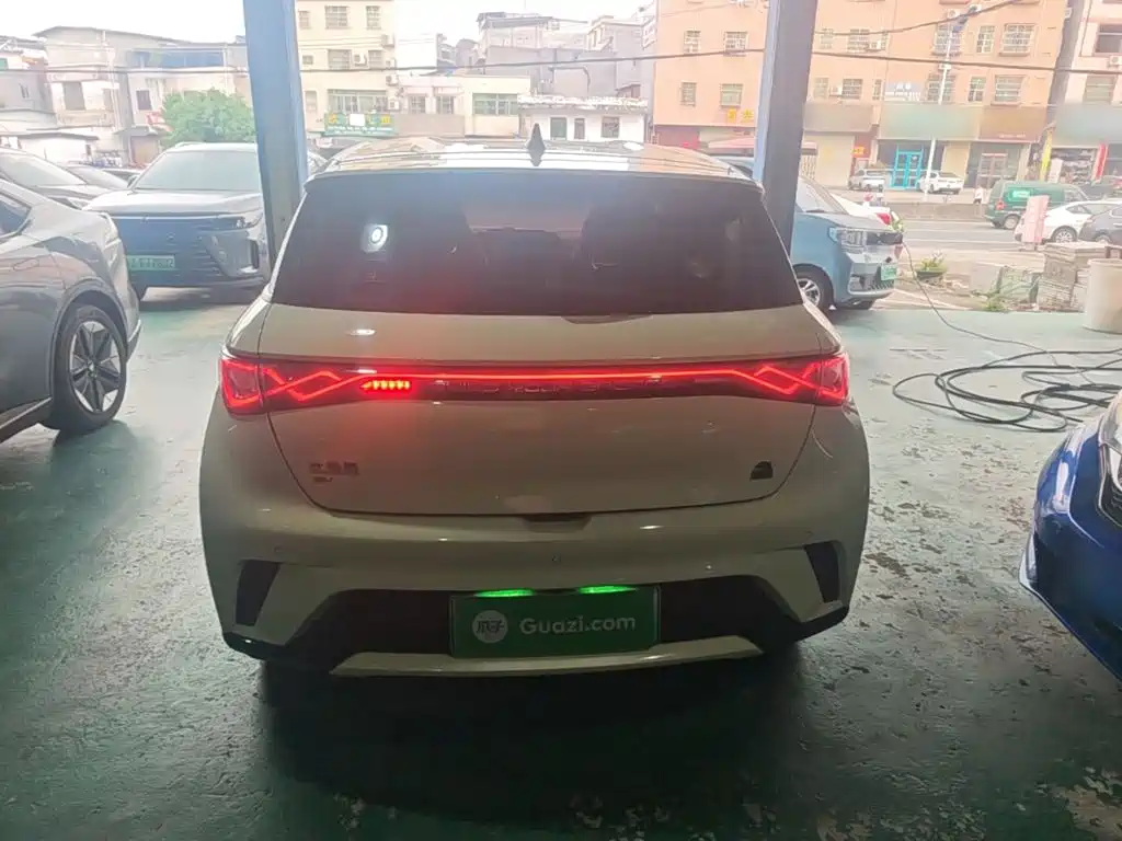 Фото 6 - BYD Dolphin