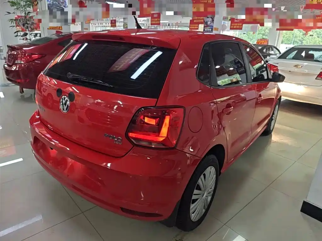 Volkswagen Polo 2016 1.6L Automatic Comfort фото 7