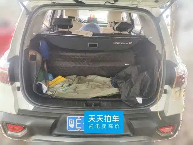 Kia Sportage 2019 2.0L Automatic Smart Luxury Edition — фото 5