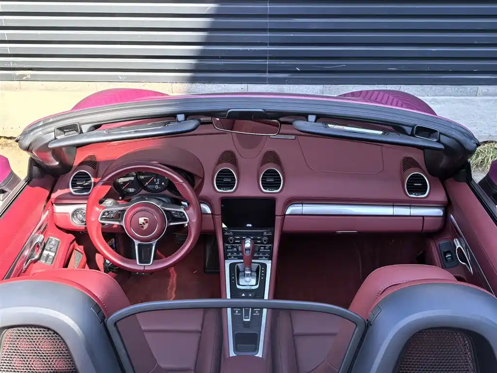 Porsche 718 2022 Boxster 2.0T фото 16