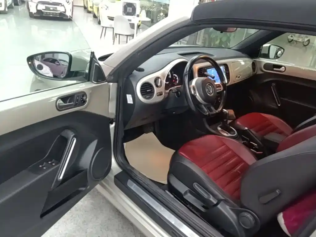 Photo 16 - Volkswagen Beetle