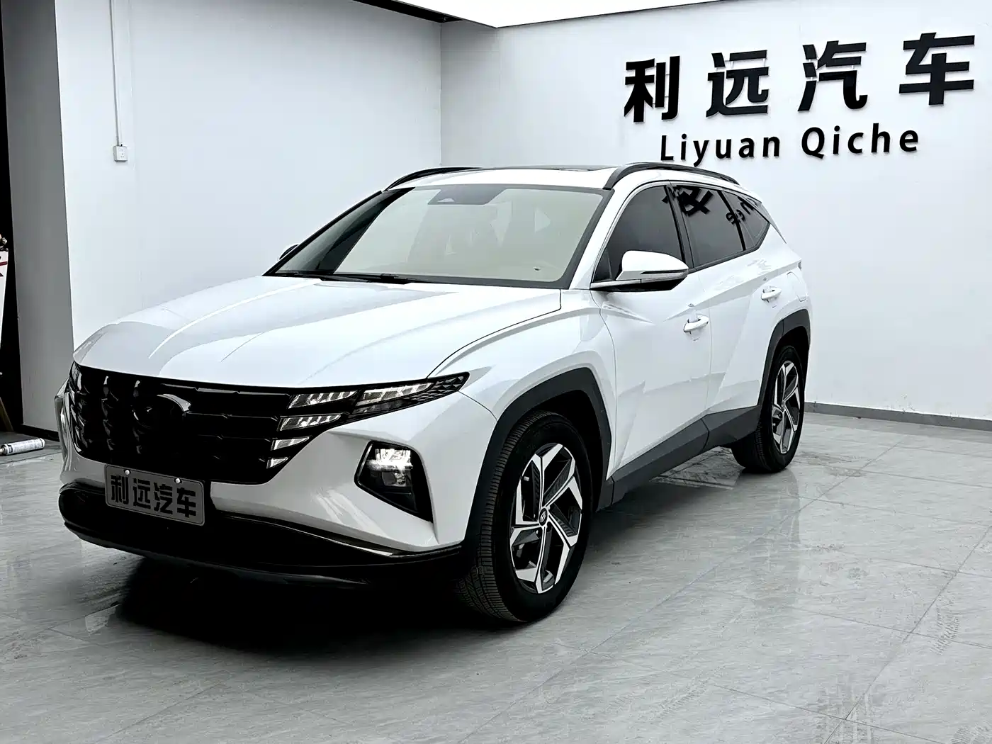 Hyundai Tucson 2023 Tucson L 1.5T Automatic 2WD DLX Luxury Edition фото 4
