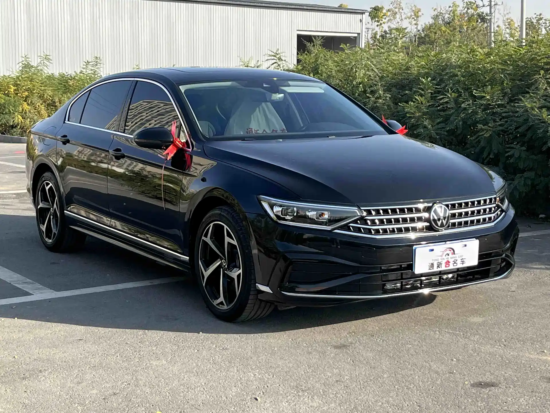 Photo 3 - Volkswagen Magotan
