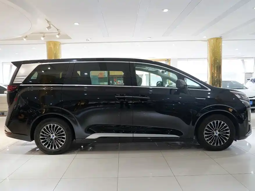Denza D9 2025 2025 Model DM-i Smart Drive Edition 1020 AWD Flagship