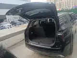 Photo 19 - Hongqi HS7 PHEV
