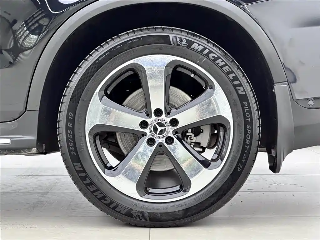 Mercedes-Benz GLC 2018 GLC 260 4MATIC Luxury фото 17