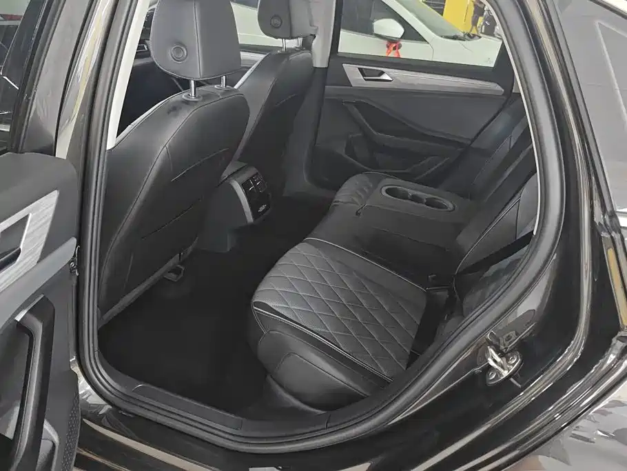 Volkswagen Sagitar, миниатюра 11