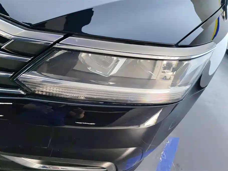 Volkswagen Passat 2016 330TSI DSG Honor Edition фото 5