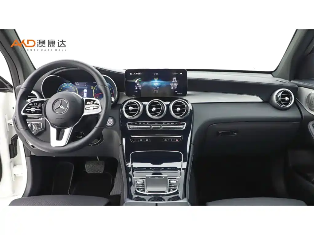 Mercedes-Benz GLC 2021 GLC 260 L 4MATIC Sporty фото 5