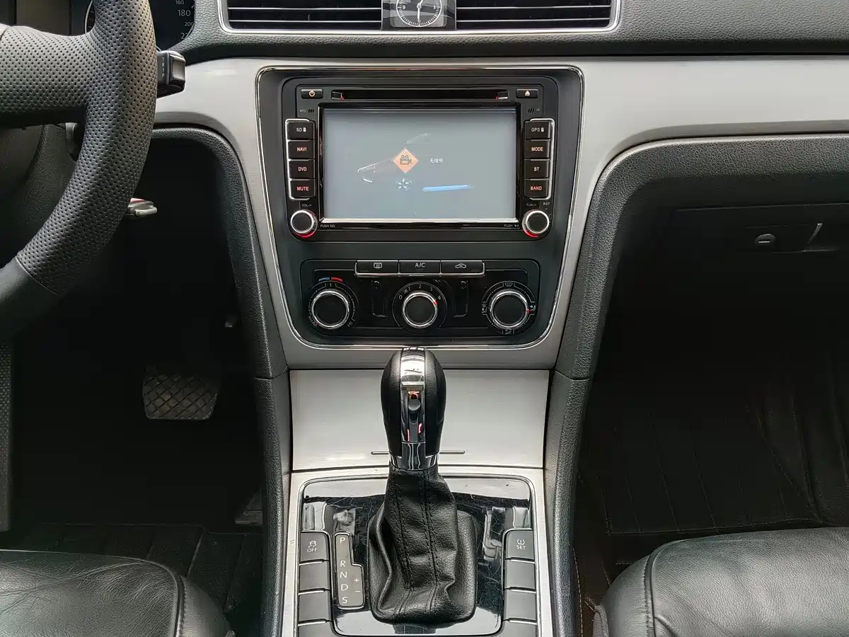 Volkswagen Passat 2013 2013 1.8TSI DSG Zunrong