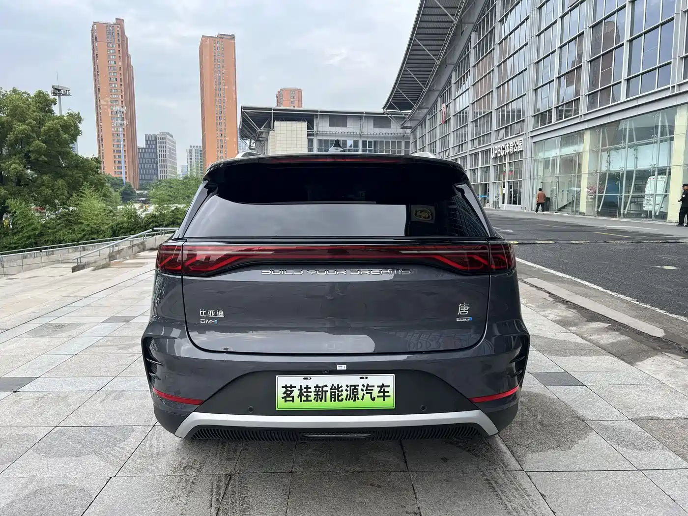 BYD Tang New Energy 2024 DM-i Glory Edition 112KM Deluxe фото 4