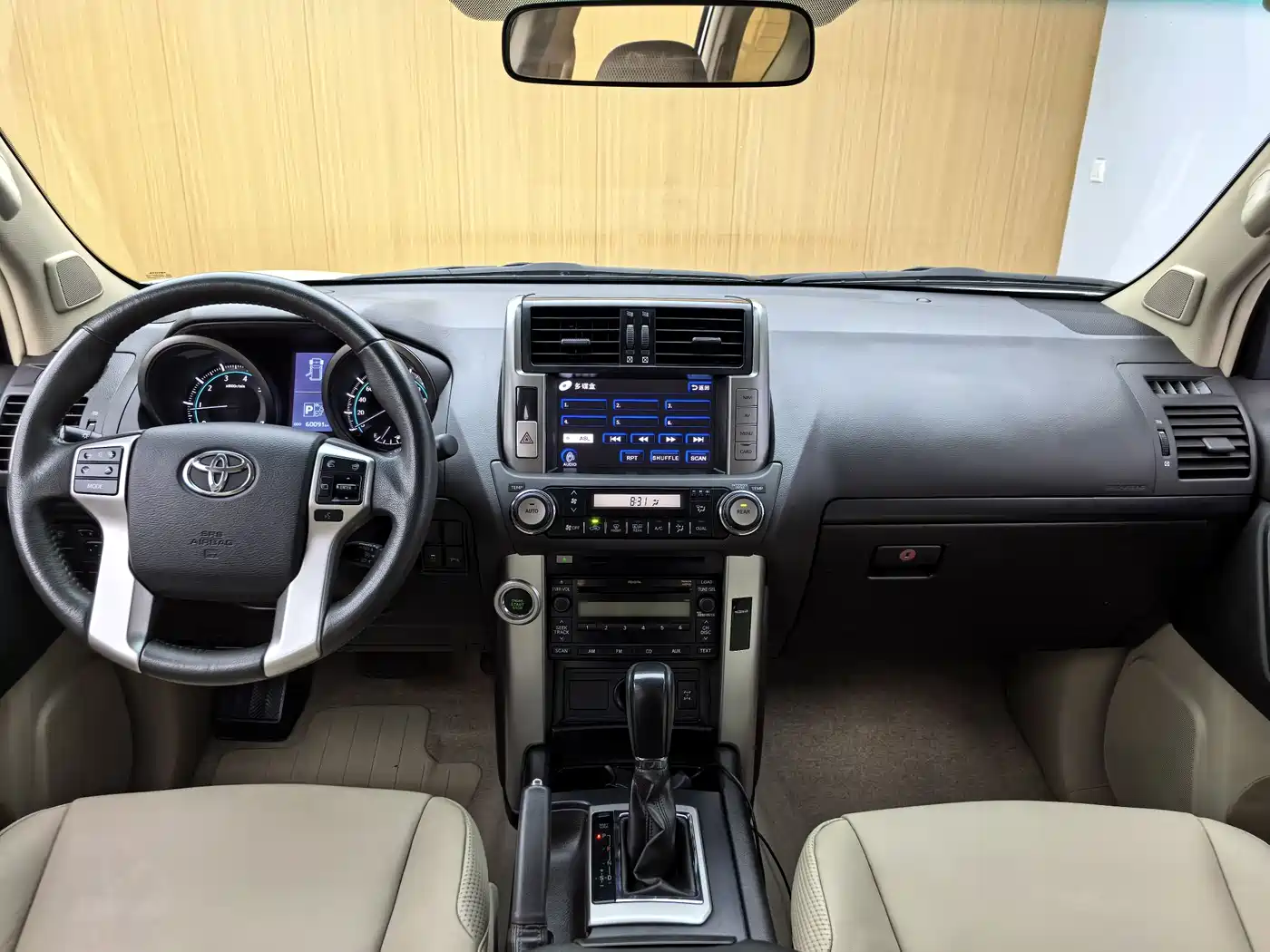 Toyota Prado 2010 4.0L Automatic TX-L фото 10