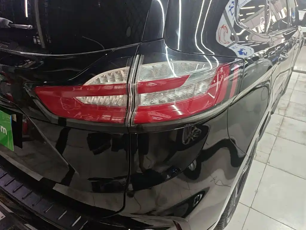 Ford Edge 2019 2020 EcoBoost 245 2WD ST-Line 5-Seater