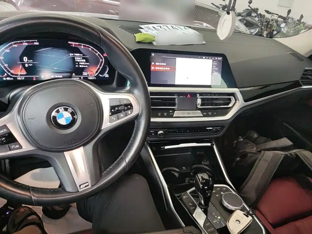 Фото 10 - BMW 3 Series