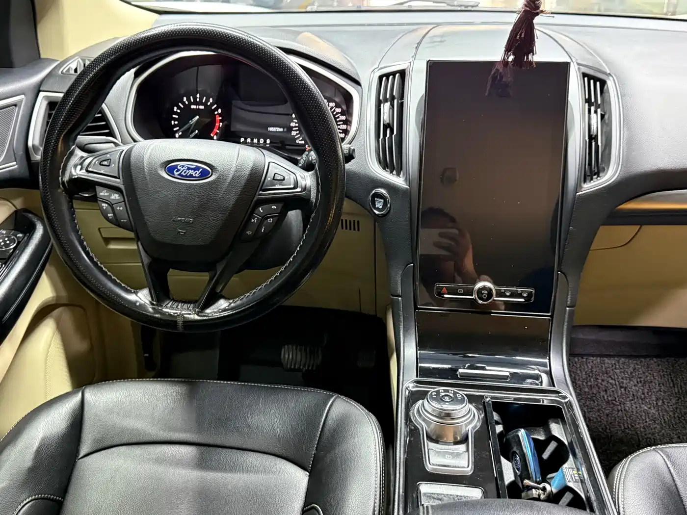 Photo 18 - Ford Edge