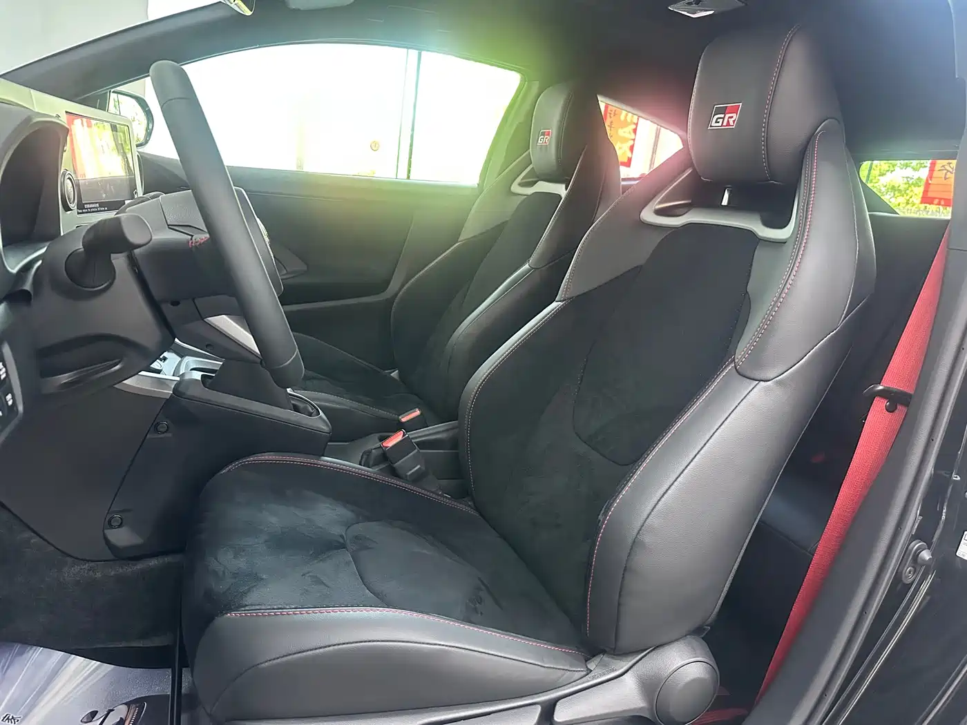 Toyota GR YARIS 2024 GR Evolution Edition фото 21
