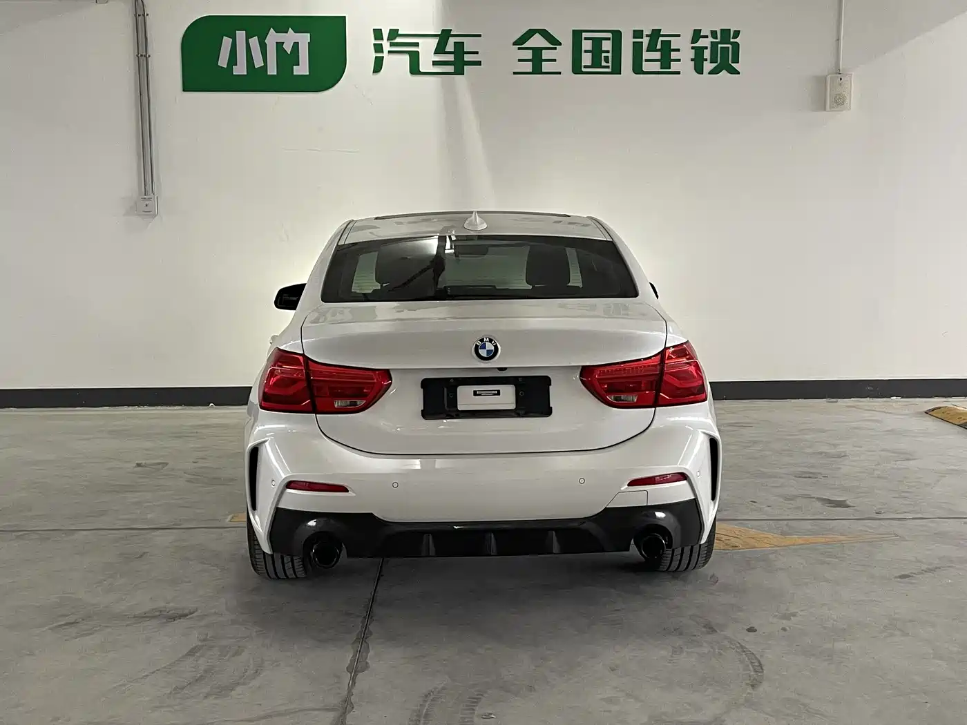 BMW 1 Series 2022 120i M Sport Shadow Edition фото 8