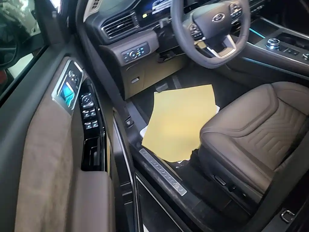 Ford Explorer 2026 2024 2.3T EcoBoost AWD Titanium Edition 7-Seater