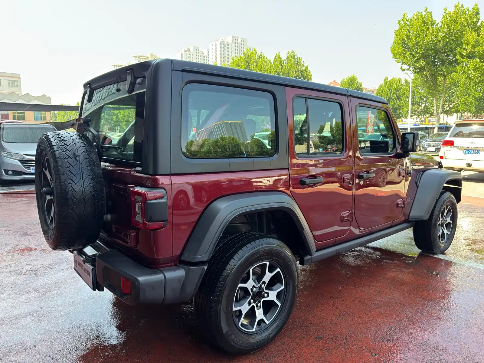 Фото 6 - Jeep Wrangler