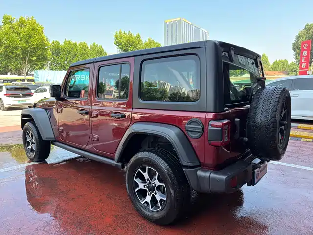 Jeep Wrangler 2021 2.0T Rubicon Four-Door — фото 4