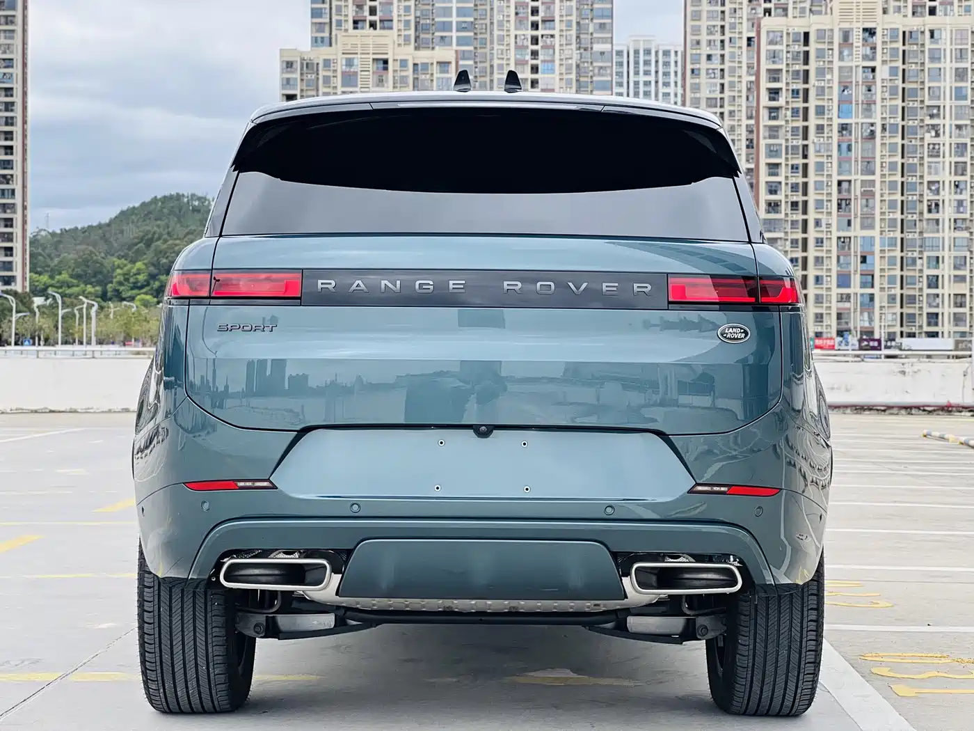 Land Rover Range Rover Sport 2023 400PS Dynamic SE фото 9