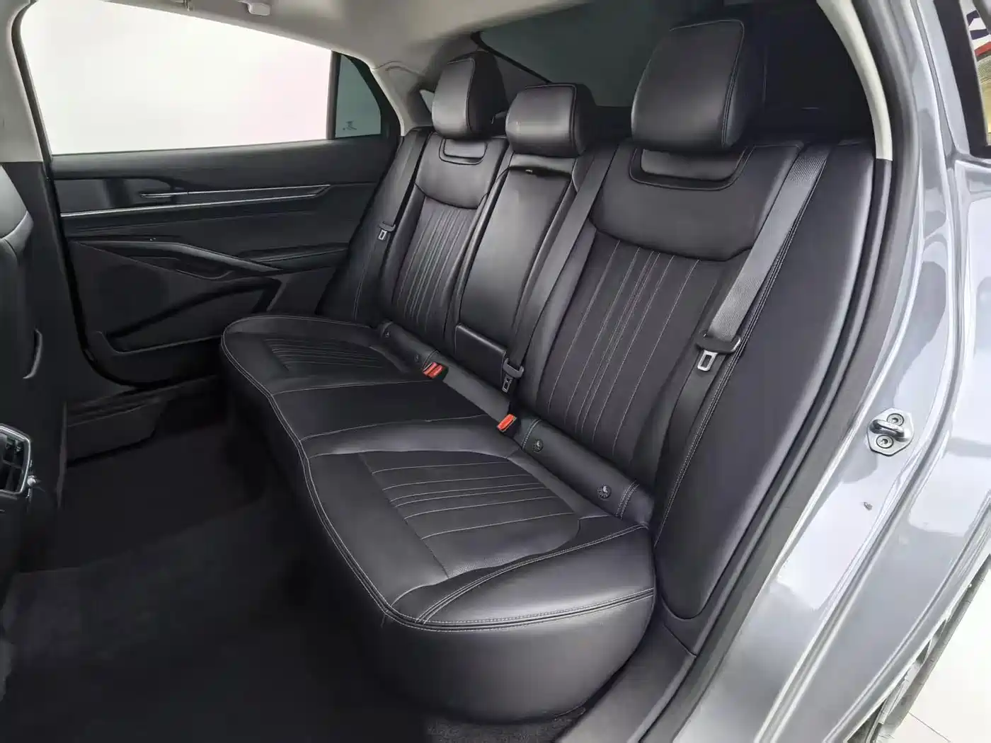 Ford Mondeo 2025 2025 2.0T EcoBoost Luxury