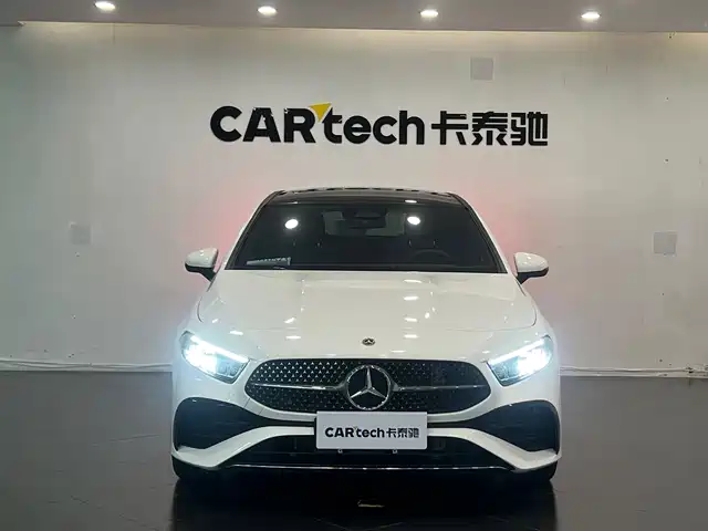 Mercedes-Benz A-Class 2023 A 200 L Fashion — фото 2