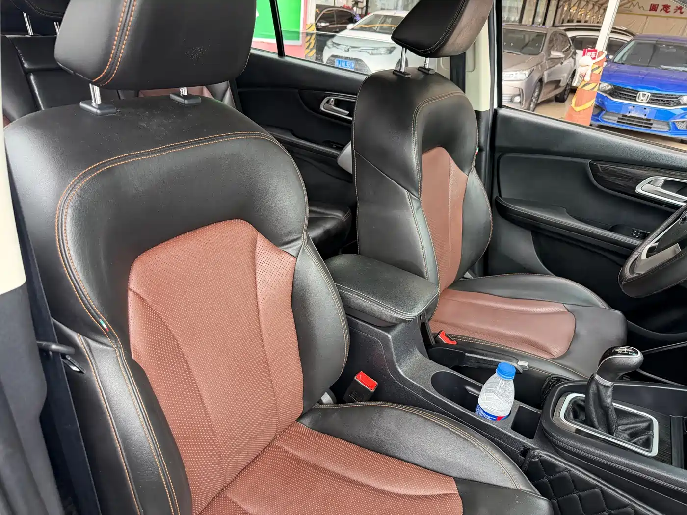 SWM Motor SWM X7 2019 2018 1.8L Manual Comfort 7-Seater