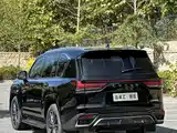 Фото 3 - Lexus LX