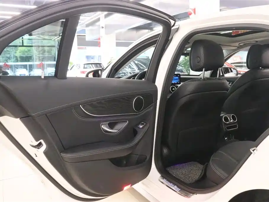Mercedes-Benz C-Class 2020 Facelift C 260 L Sport фото 15