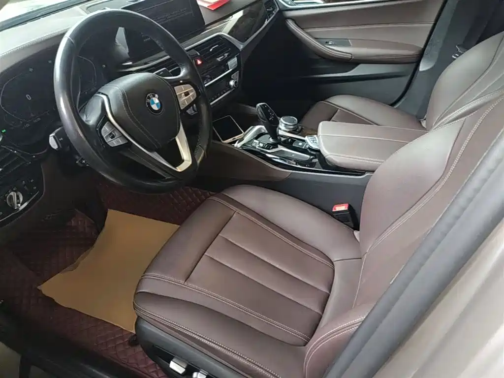 BMW 5 Series 2020 525Li Luxury Package фото 15