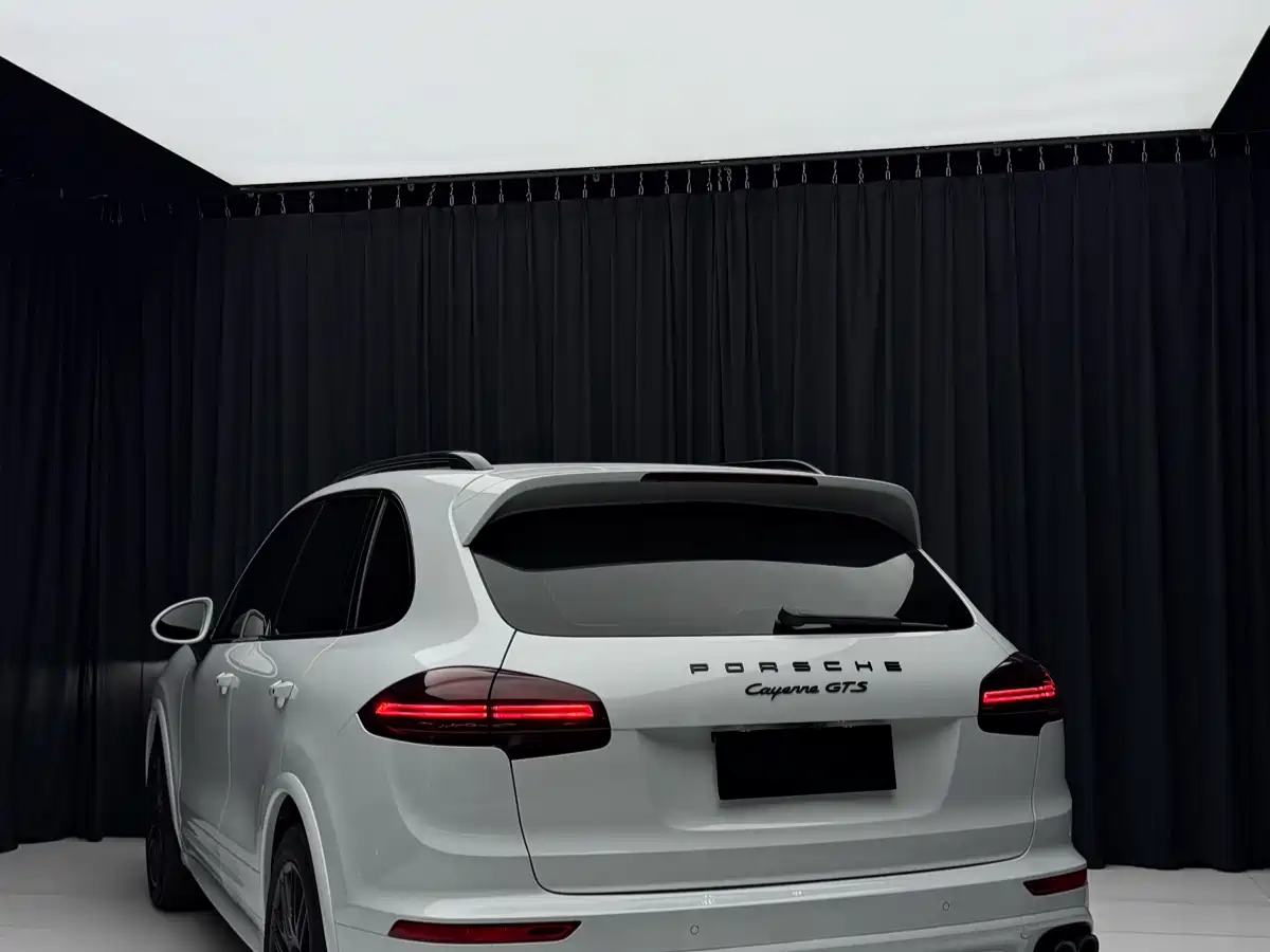 Porsche Cayenne 2015 Cayenne GTS 3.6T фото 9