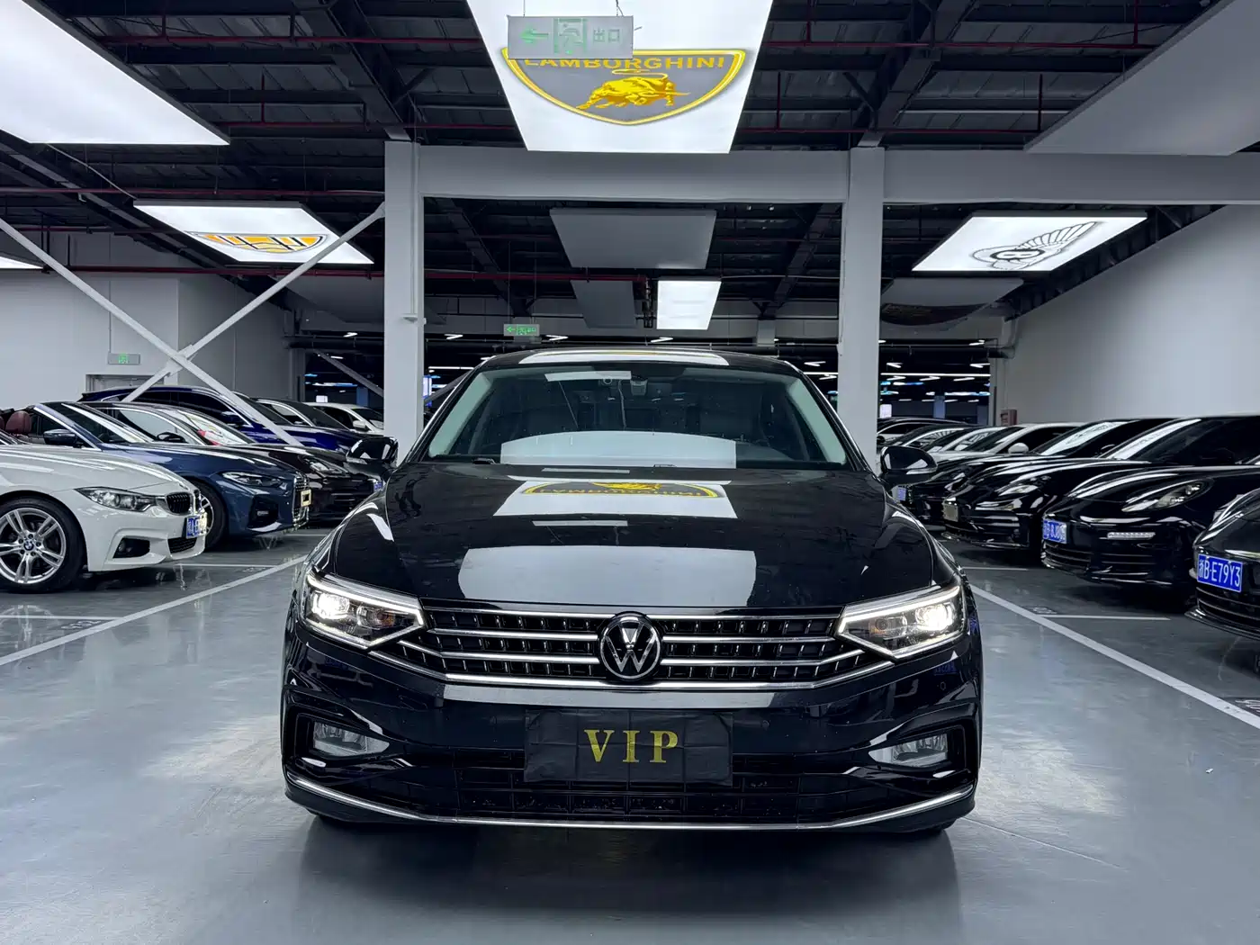 Volkswagen Magotan 2023 2 Million Units Anniversary Edition 330TSI DSG Leading Type фото 2
