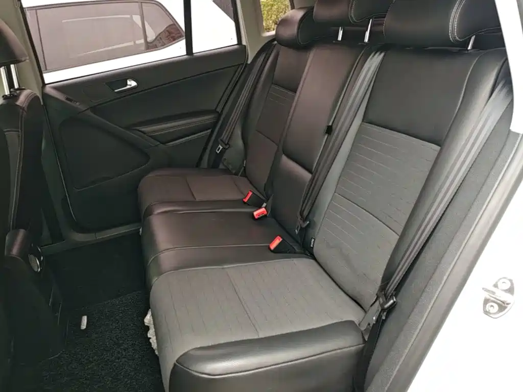 صورة 17 - Volkswagen Tiguan