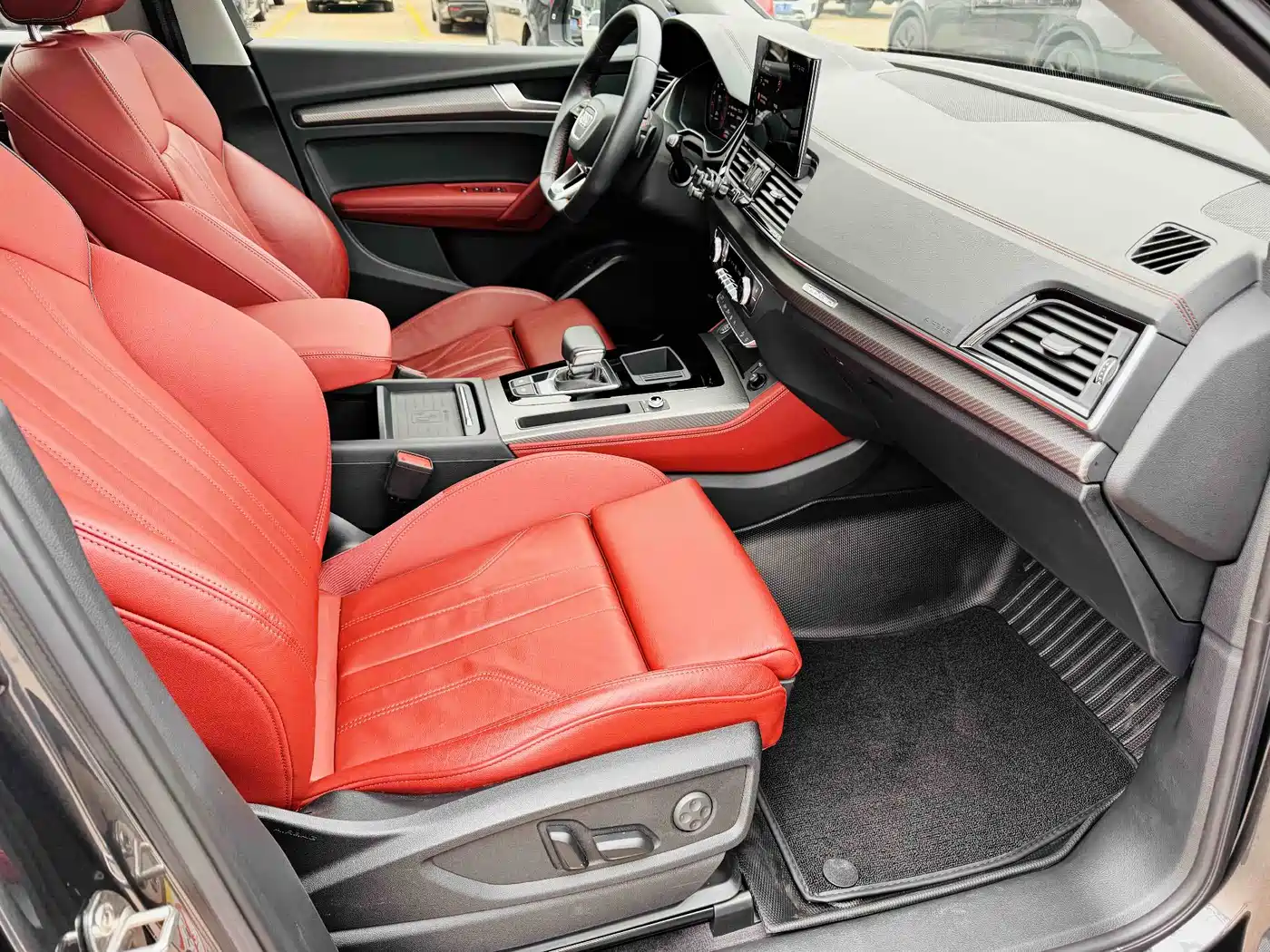 Audi Q5L 2021 40 TFSI Premium Life Edition фото 12